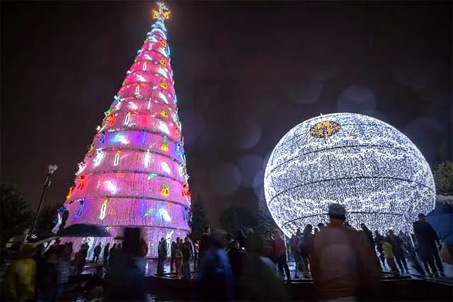 Decoración de MUNICIPIOS por Luces de Navidad